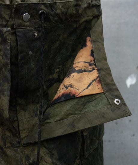 WILDFRÄULEIN "Wax tech cargo wide pants"