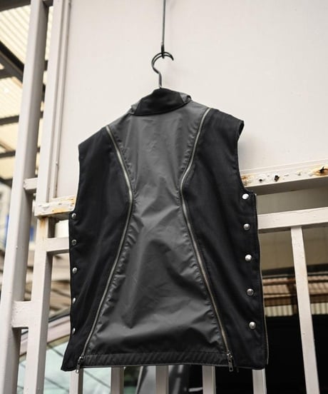 JFR "I.A cyborg vest" Gore tex.