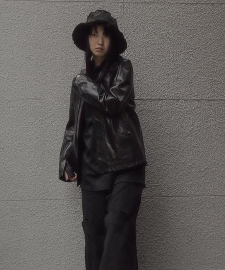 Triangles hat "Bucket hat" Swade faded black.