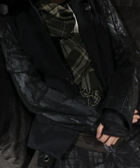 Subtle "Grunge scarf" Amish fabric.