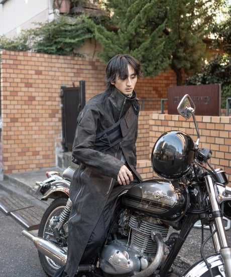 JFR "Stone pride zip coat" Code ink.