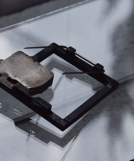 Ferric"Square broach with stone"