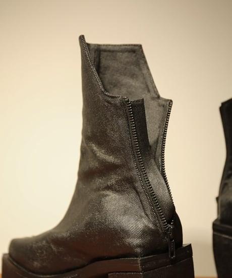 k.j dan "Heel back zip boots" Tabi.