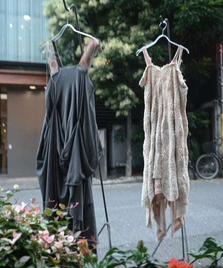 Hankes "Draping CLØWD dress" × "Knitting PIÑK dress"