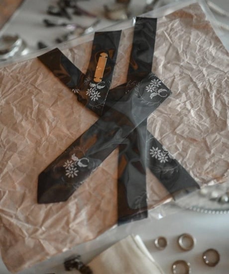 JFR "Tie" silk.