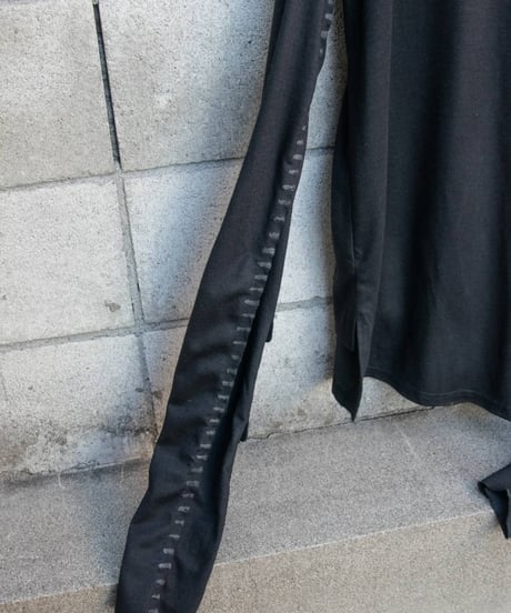 JFR "Tite volume cutsew" Black silk.