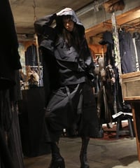 NL "Turning tech poncho"
