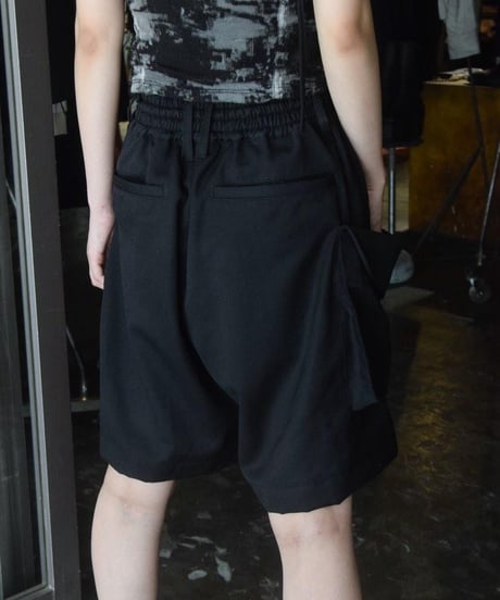 WILDFRÄULEIN "Gabardine wool cargo short pants"