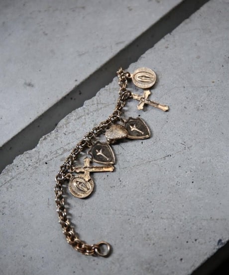 Subtle "Christian bracelet" Chrome.