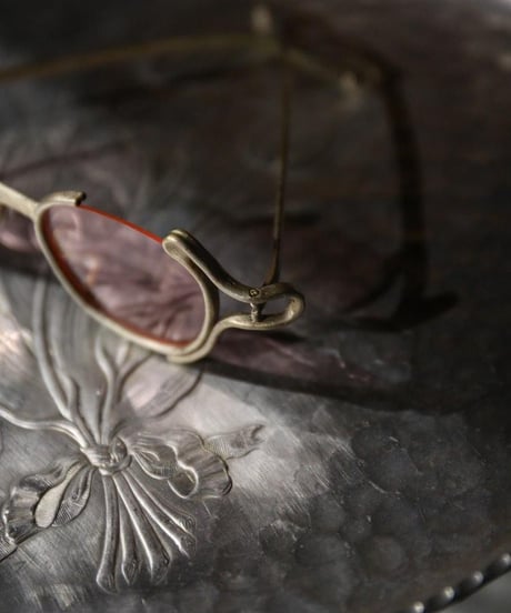 Ferric “Sunglasses” Pink.