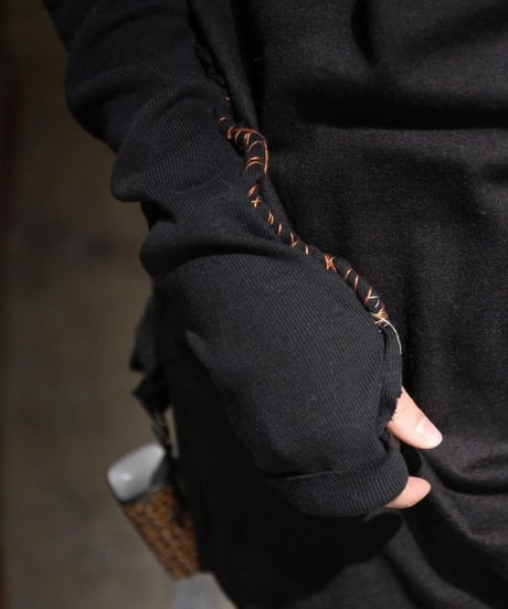 JFR "Acid type -0 Arm warmer" Black floor.