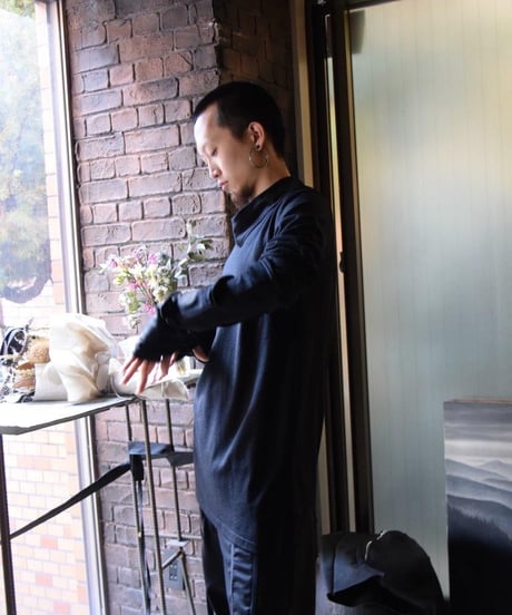 JFR "Tite volume cutsew" Black silk.