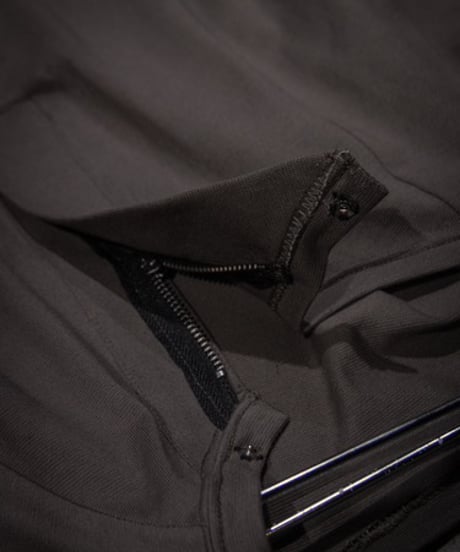 JFR "Reaction exchange zip cutsew" Black & Kaki.