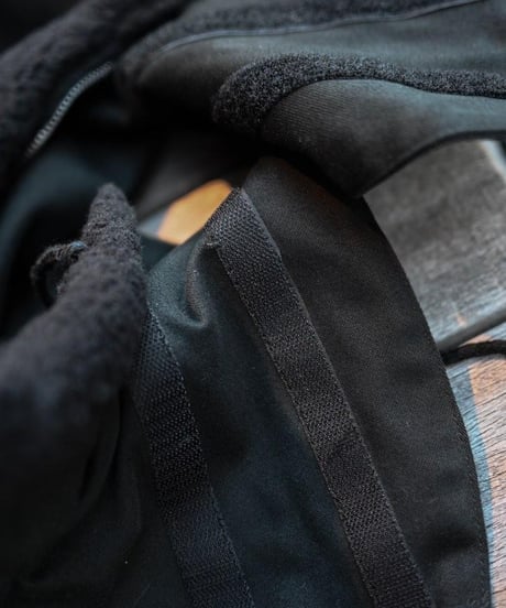 WILDFRÄULEIN "Hoodie snood" Black molskin.