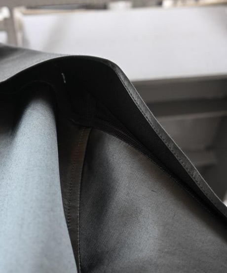 NL "Half sleeve shirt" Silk × nylon satin.