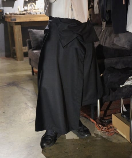 WILDFRÄULEIN "Couture skirt" Italian wool.