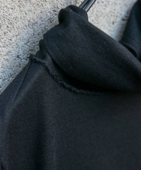 JFR "Tite volume cutsew" Black silk.