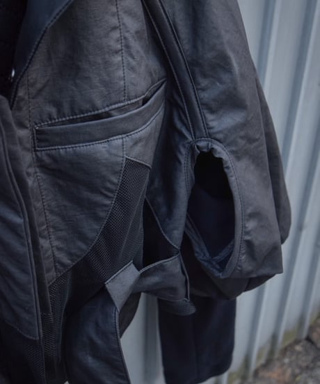 Hankes "Short trench coat" Wax nylon.