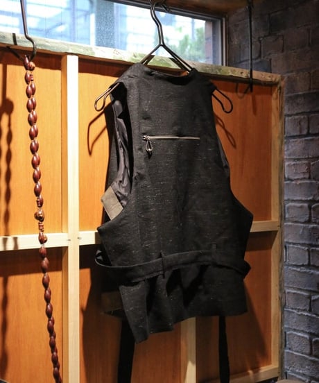 WILDFRÄULEIN "Semi gilet" Wool × Linen.