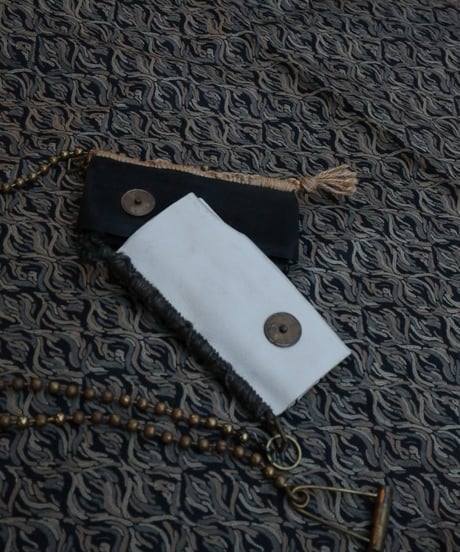 ferric "Leather wallet" Black & White.