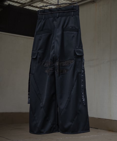 JFR "Screw tech cargo pants" N.B.A jersey.