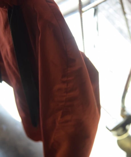NL "T.O.P hoodie" Ventile orange brown.