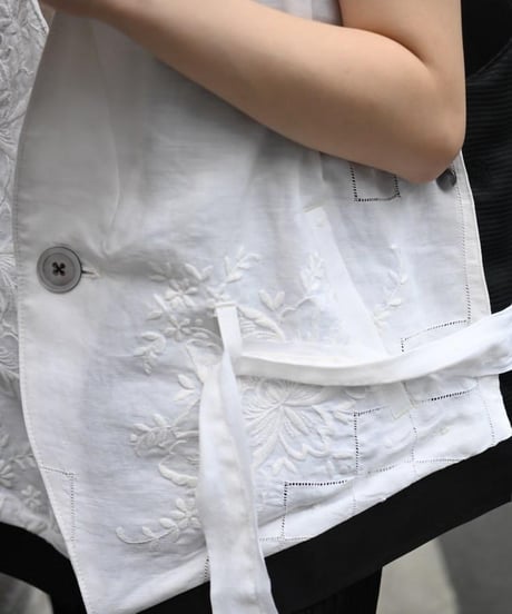WILDFRÄULEIN "Semi gilet" Antique linen.