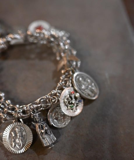 Subtle "Charm bracelet"