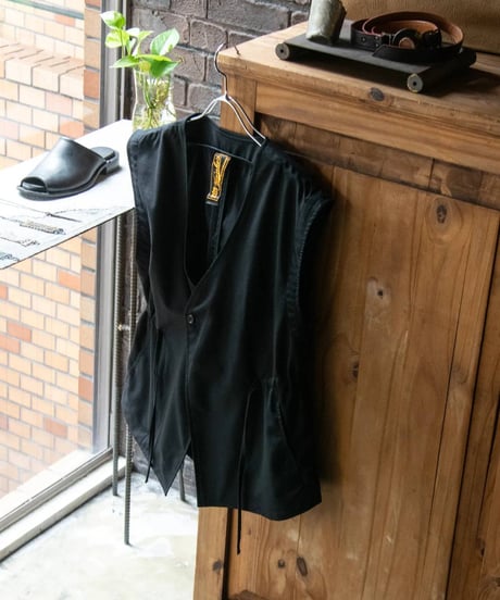 Hankes "Over vest"