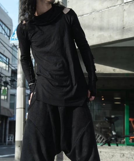 JFR "Tite volume cutsew" Black silk.