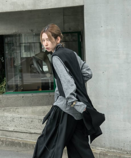WILDFRÄULEIN "Longers haori gilet" Black gaberdine.