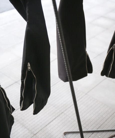 JFR "D.A.M tech leg warmer"