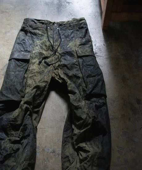 WILDFRÄULEIN "Wax tech cargo wide pants"