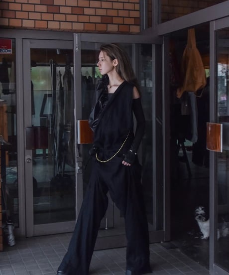 WILDFRÄULEIN "Couture salopette" Dark indigo linen.