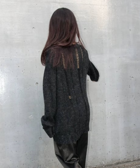 WILDFRÄULEIN "Hand knit ritz sweater" Black color.