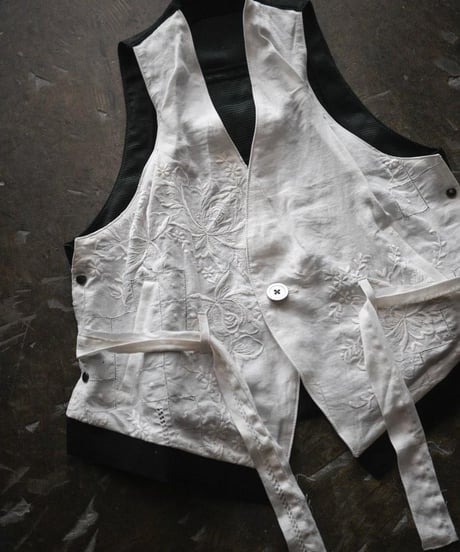 WILDFRÄULEIN "Semi gilet" Antique linen.