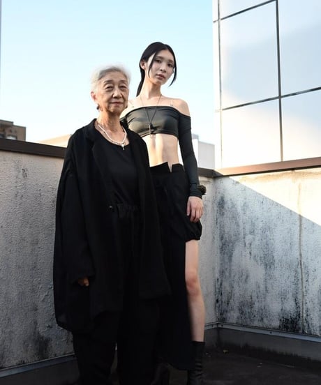 Gauche "Kaya sarouel easy pants" Black gauze.