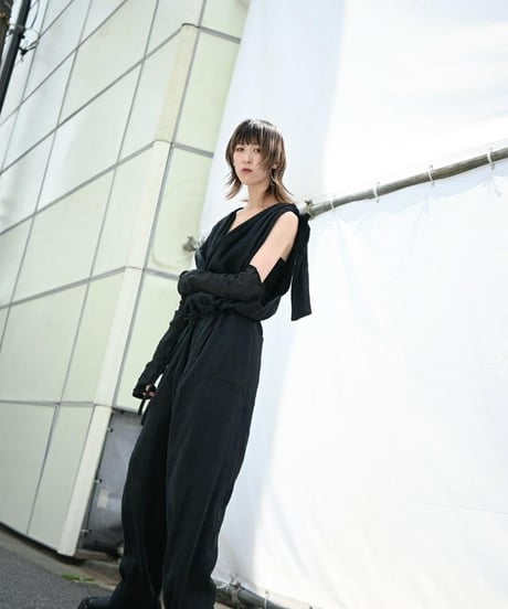 WILDFRÄULEIN "Couture salopette" Dark indigo linen.