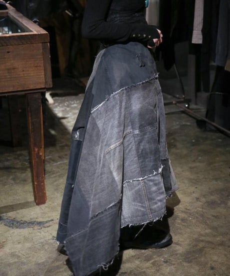 Hankes "Denim switching skirt" vintage denim.