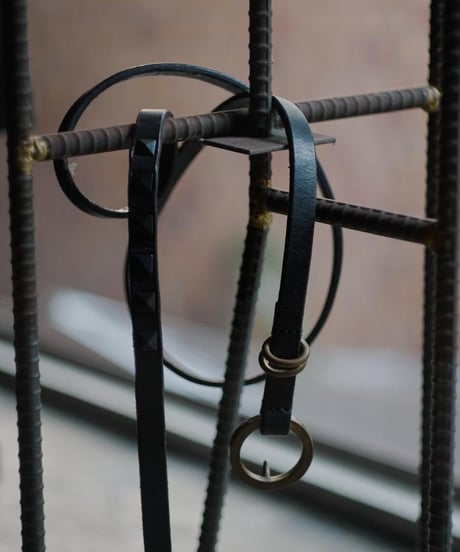 ferric " Pinch leather belt" circle