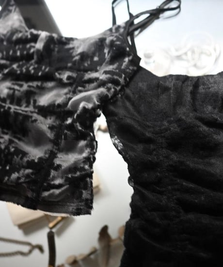 WILDFRÄULEIN "Camisole type - Ⅰ" Black × White and black.
