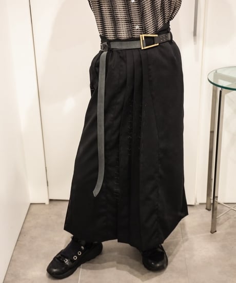 WILDFRÄULEIN "High waist pleat tite skirt"