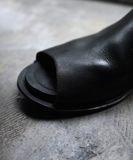 SOIIHM "Leather sandal"