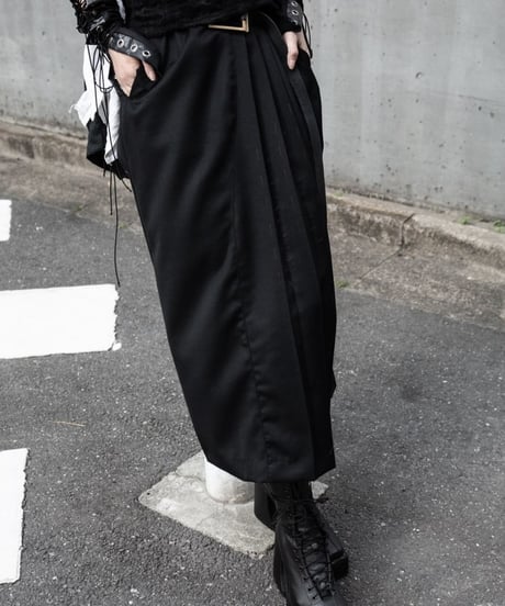 WILDFRÄULEIN "High waist pleat tite skirt"