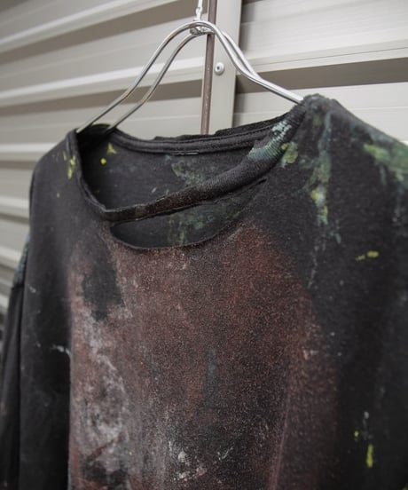 JFR "Crisis heart repezen black panaer' long sleeves" Syfy.