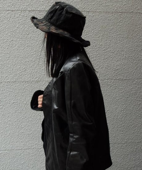 Triangles hat "Bucket hat" Swade faded black.