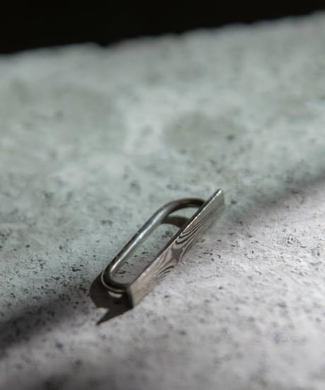 μ "Red copper × silver ear cuffs"
