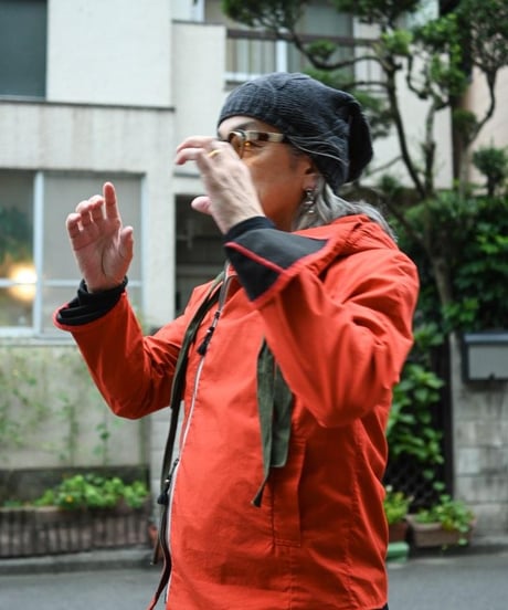 NL "T.O.P hoodie" Ventile orange brown.
