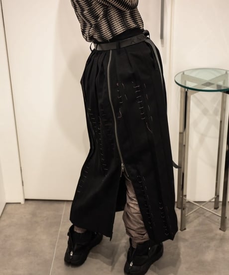 WILDFRÄULEIN "High waist pleat tite skirt"