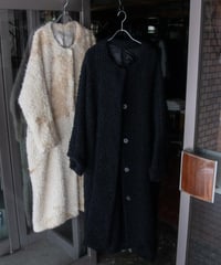Hankes "Very large sheephair coat"